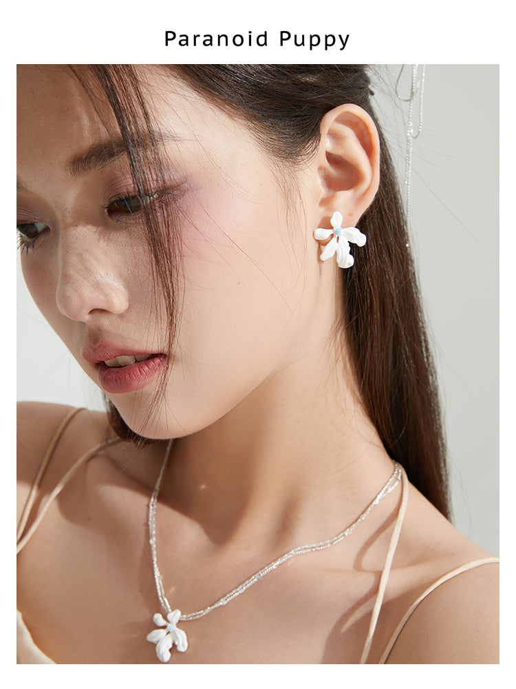 FLOWER OPEL EARRINGS-Freesia