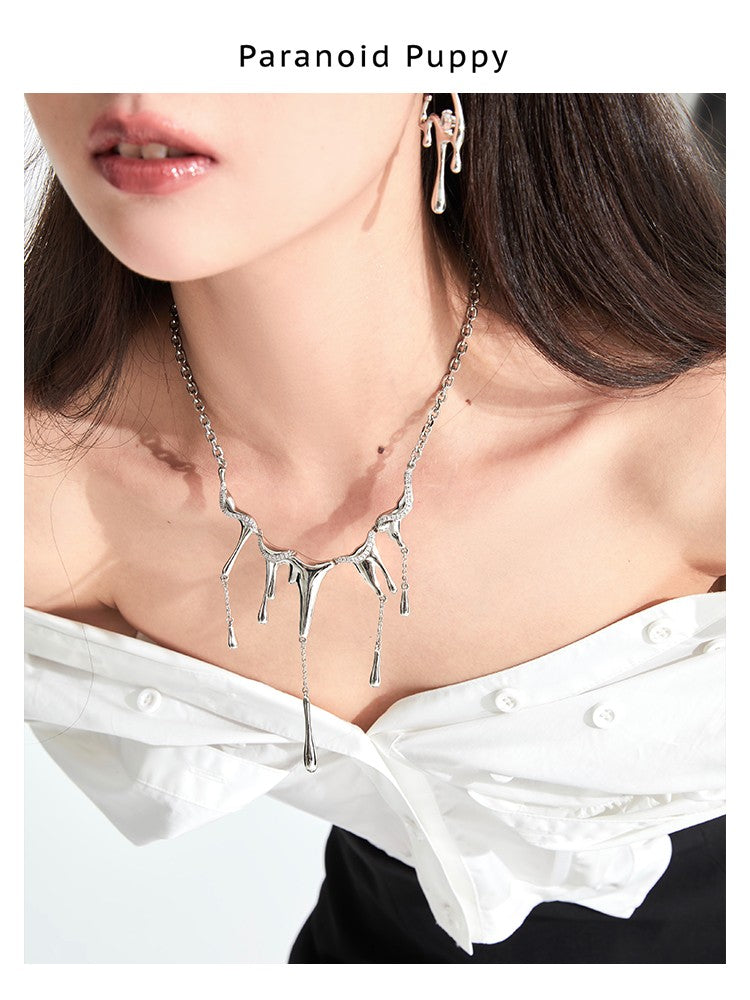 LIQUID LOVE MELTING MINORITY METAL NECKLACE-RIVER